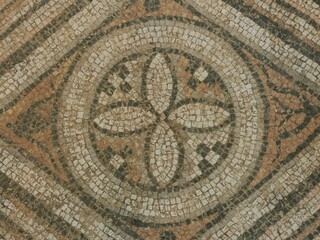 floor mosaic patterns in natural stone