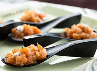 Tartar de salmón