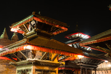 ネパール　カトマンズの夜のダルバール広場に建つヒンドゥー教のジャガンナート寺院