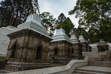 Fototapeta na wymiar ネパール　カトマンズの郊外のパシュパティナート寺院の火葬場