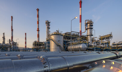 Pipelines leading to an oil refinery