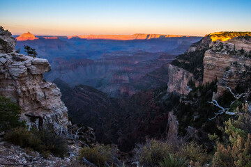 Naklejka premium An overlooking landscape view of Grand Canyon National Park, Arizona