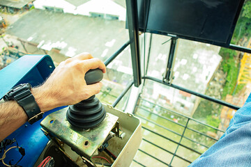 Repair and commissioning of tower cranes on joysticks and electrical systems © pek