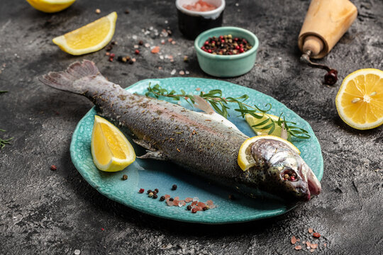 Close up Fresh Fish Meat is ready for baking, Tasty fishes preparing for lunch. Healthy eating concept. top view