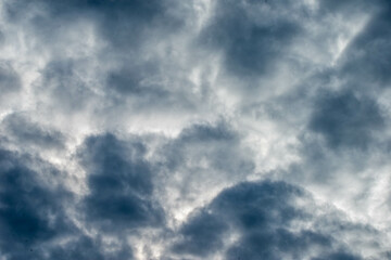 Ciel nuageux d'été