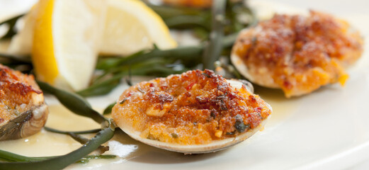 Baked Clam with Lemon wedge