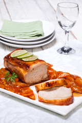 Lombo com calda de damascos