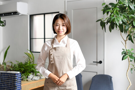 23 996 件の最適な エプロン姿 画像 ストック写真 ベクター Adobe Stock