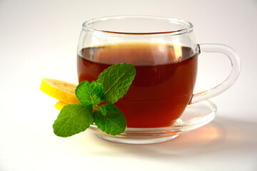 ziołowa herbata miętowa z cytryną, herbata z cytryną i miętą, tea with mint and lemon	
