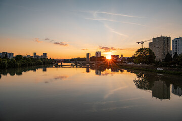 Fototapeta premium La Loire depuis le Pont Eric Tabarly à Nantes