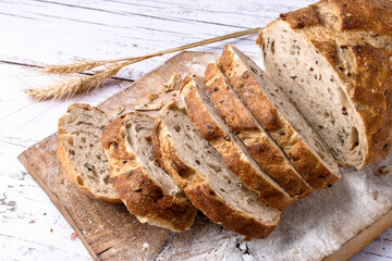 Sliced ​​whole grain bread. Selective focus.
