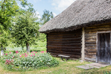 Fototapeta na wymiar Historic traditional village house in the open-air museum in Pereyaslav. Ukraine 