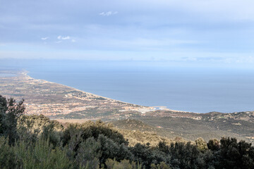 Vue depuis la Tour de la Massane à Argelès dans le sud de la France