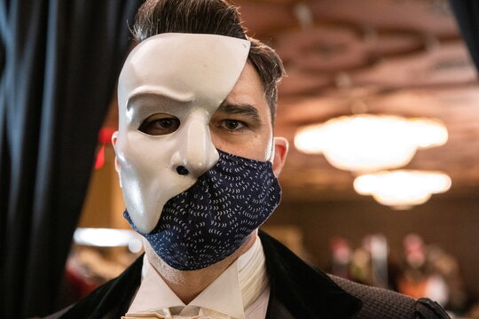 Elements for return of musical "The Phantom of the Opera\