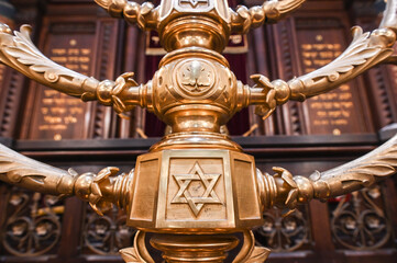 synagogue Bruxelles temple judaisme israelite juif religion menorah culte