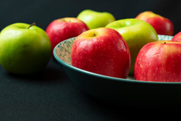 apples in a bowl