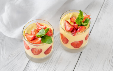 Mango custard with fresh strawberry