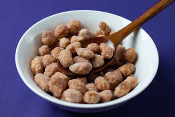 sweetened peanuts
