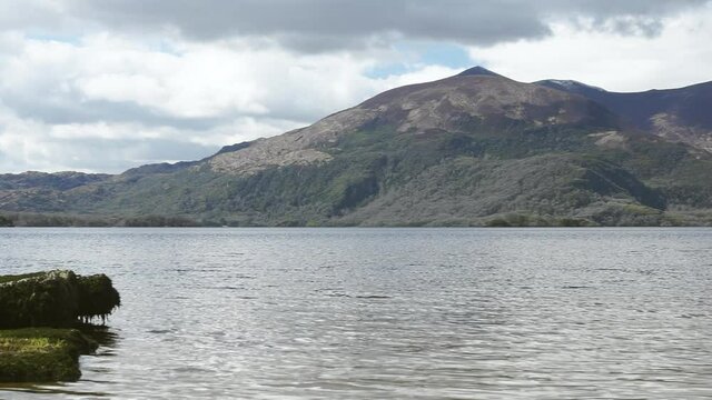 Schwenk über den Muckross Lake im Killarney National Park in Kerry Irland