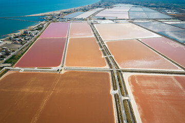 Vista aerea delle saline di margherita di savoia