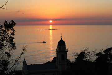 Obraz premium sunset over the cathedral