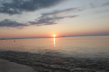 Naklejka premium sunset over the sea