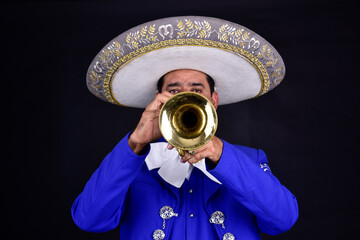 Mariachi con trompeta
