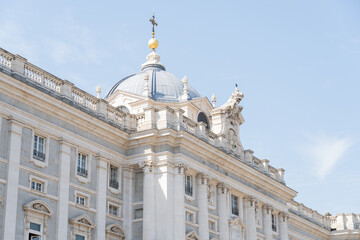 Fototapeta na wymiar View of the dome of the royal palace in the city of Madrid