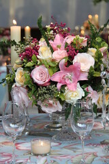 wedding table setting with flowers