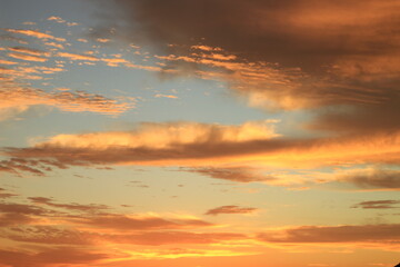 Obraz premium Golden Clouds