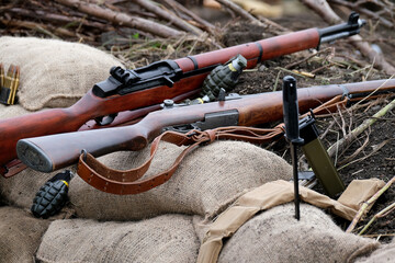 British second world war SMLE Lee Enfield rifles and other weapons. - obrazy, fototapety, plakaty