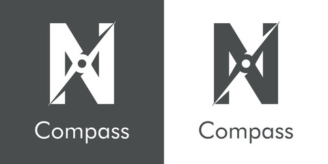 Logotipo con texto Compass con letra inicial N con forma de brújula en fondo gris y fondo blanco