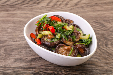 Marinated shiitake mushrooms with herbs