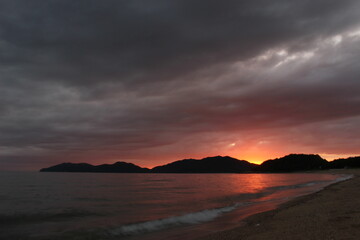 夕景の瀬戸内海　地球のヒカリ