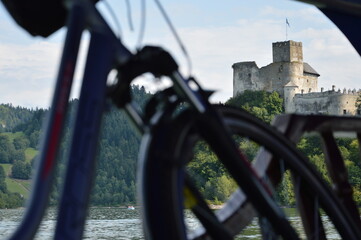 Czorsztyn Castle, bicycle on the boat crossing 
