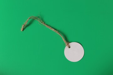 blank paper label on green background