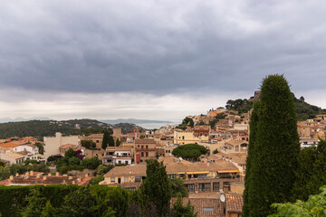 Fototapeta na wymiar panoramic image of the catalan town of begur on the costa brava