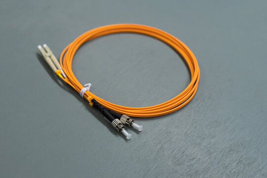 Fiber optic multimode LC patch cord for server rooms or data centers
