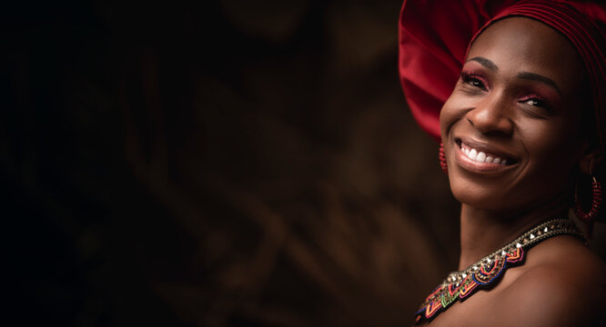 retrato panorámico de una hermosa mujer afro caribeña con un turbante en su cabeza