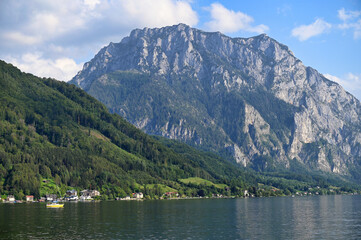 Fototapeta na wymiar Mountains and Lake Traun Traunsee landscapes in Upper Austria