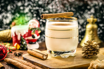 hot eggnog typical of Christmas, made at home all over the world, based on eggs and alcohol. called...