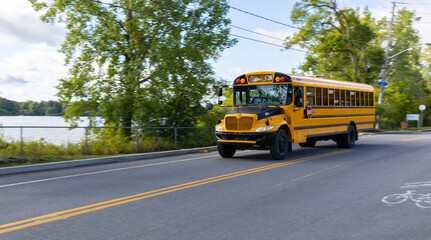 Autobus scolaire écoliers