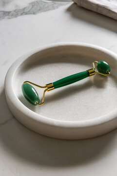Beauty product face roller