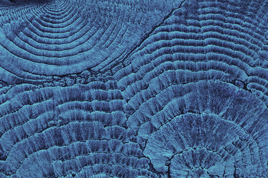 Crystal ripples background