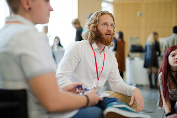 Obraz premium People talking during conference break