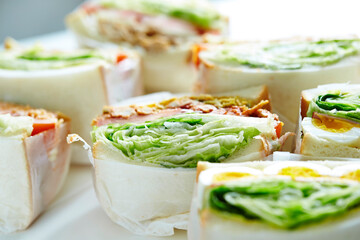 sandwich with chicken and vegetables