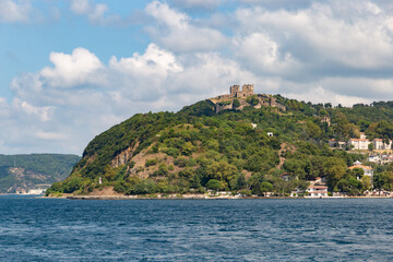 Fototapeta premium Yoros Castle on the cliff above Bosphorus. Istanbul. Turkey