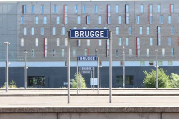 Papier peint photo Bruges Brugge train station  © lililia_t