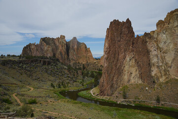 smith rock in oregon