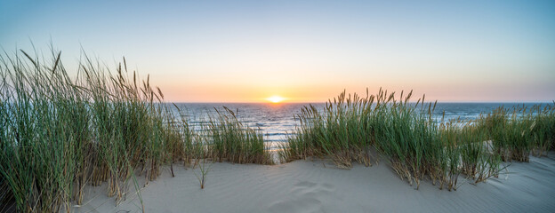 Beautiful sunset panorama at the dune beach - obrazy, fototapety, plakaty